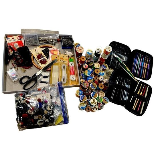 Sewing bundle over 100 items.Needles crochet hooks elastic lot grannycore estate - Picture 2 of 12